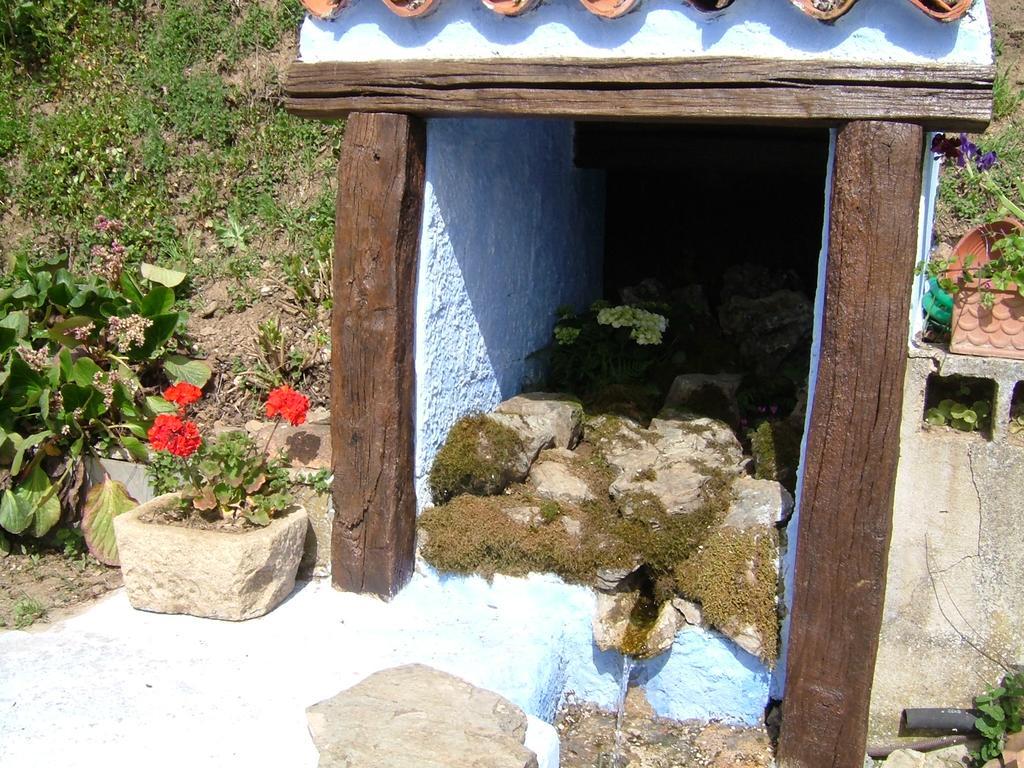 Vila Mattale Tonara Exteriér fotografie
